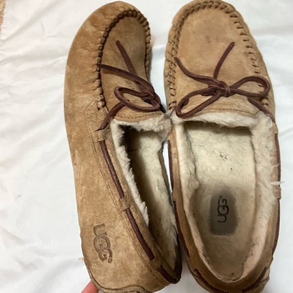 Shoes - Ugg Moccasin Slippers